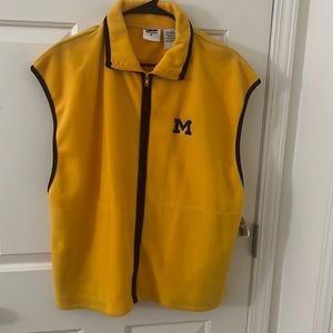 Pro Edge, Large, Maize & Blue Vest
